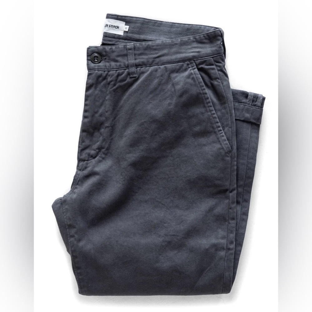The Slim Foundation Pant in Organic Coal (Size 32)